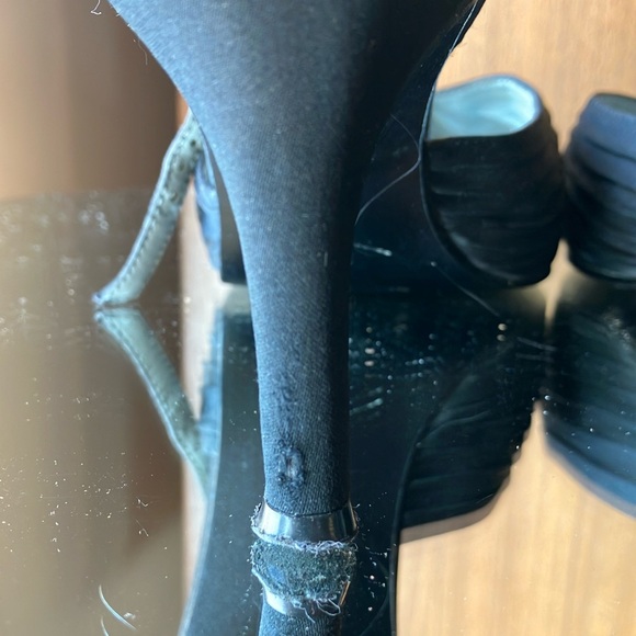 Satin heels - Picture 3 of 7